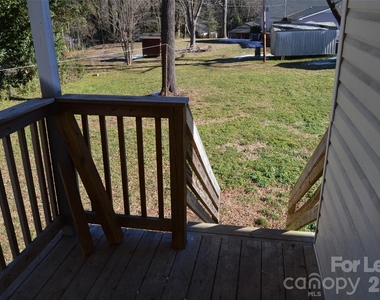 515 S Elm Street - Photo Thumbnail 10