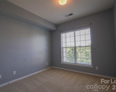 14746 Via Sorrento Drive - Photo Thumbnail 11