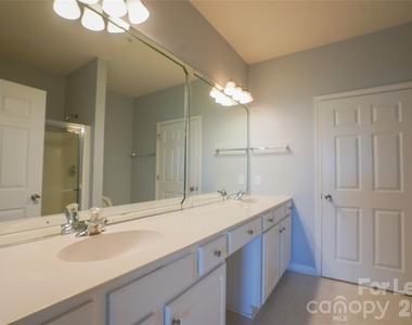 14746 Via Sorrento Drive - Photo Thumbnail 7