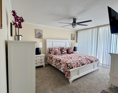 2425 Presidential Way - Photo Thumbnail 5