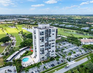 2425 Presidential Way - Photo Thumbnail 18