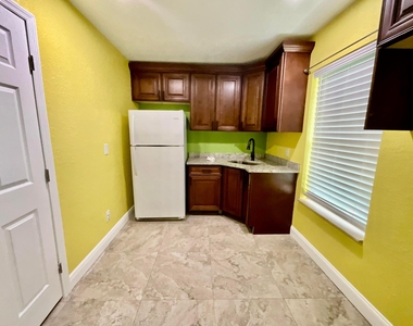 315 Sw Dwight Avenue - Photo Thumbnail 8