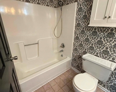 327 Eastwood Drive - Photo Thumbnail 3