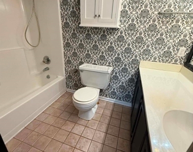 327 Eastwood Drive - Photo Thumbnail 2