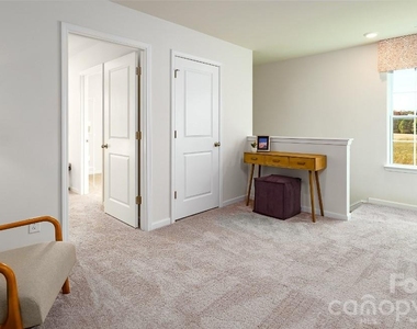 1330 37th Avenue Lane Ne - Photo Thumbnail 9