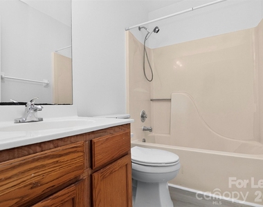 3411 Pondridge Court - Photo Thumbnail 30