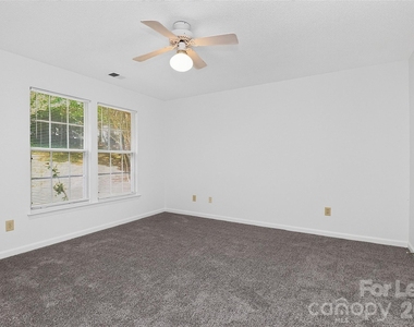 3411 Pondridge Court - Photo Thumbnail 23