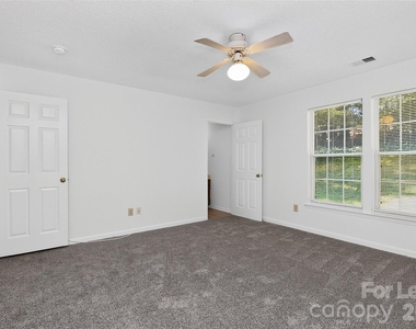 3411 Pondridge Court - Photo Thumbnail 24