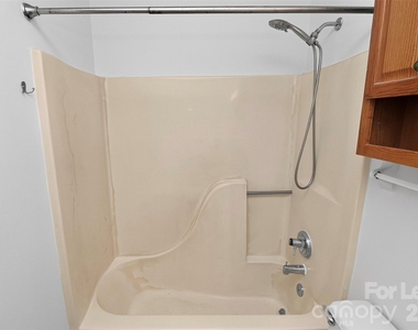 3411 Pondridge Court - Photo Thumbnail 29