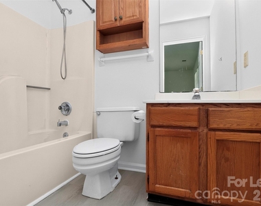 3411 Pondridge Court - Photo Thumbnail 28