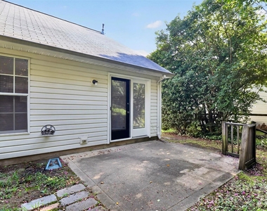 3411 Pondridge Court - Photo Thumbnail 32