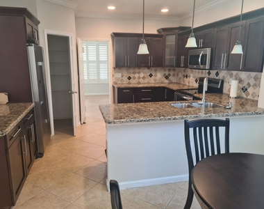 1445 E Bexley Park Drive - Photo Thumbnail 8