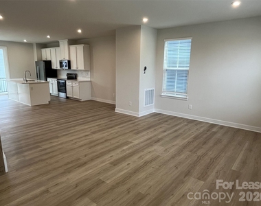 4012 Grand Wylie Way - Photo Thumbnail 5