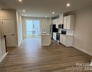 4012 Grand Wylie Way - Photo Thumbnail 6