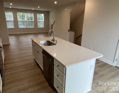 4012 Grand Wylie Way - Photo Thumbnail 8