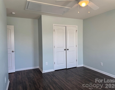6308 Durango Way - Photo Thumbnail 29