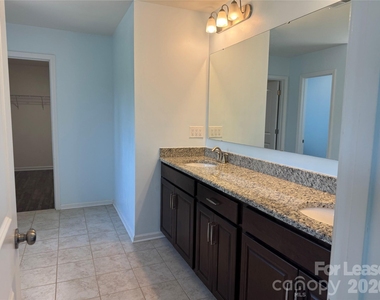 6308 Durango Way - Photo Thumbnail 23