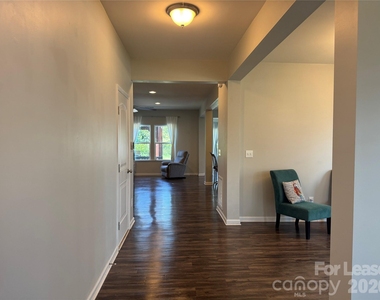 6308 Durango Way - Photo Thumbnail 2