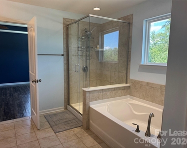 6308 Durango Way - Photo Thumbnail 24