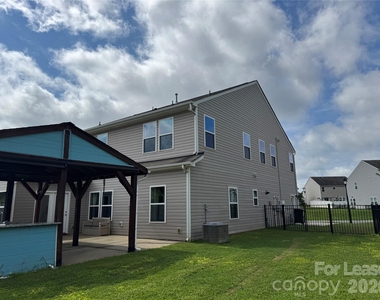 6308 Durango Way - Photo Thumbnail 43