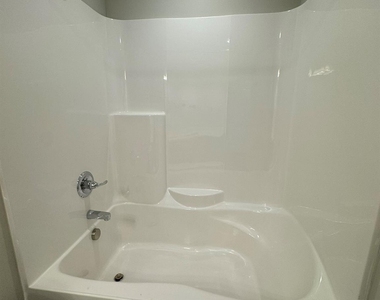 145 Brawley Villas Place - Photo Thumbnail 16