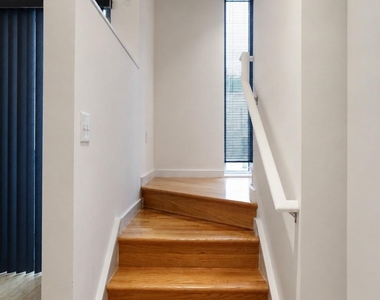 350 Viburnum Way Court - Photo Thumbnail 9