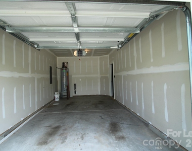 9348 Hamel Street - Photo Thumbnail 13