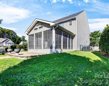 2258 Isaac Street - Photo Thumbnail 7