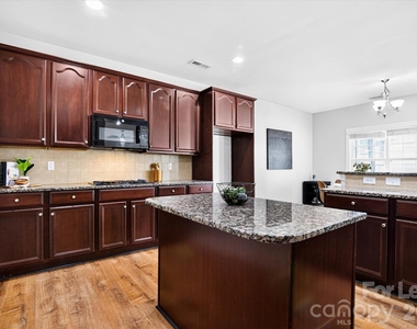 2258 Isaac Street - Photo Thumbnail 36