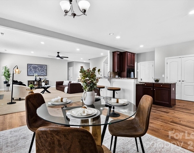 2258 Isaac Street - Photo Thumbnail 33