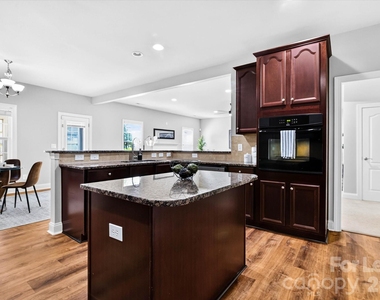 2258 Isaac Street - Photo Thumbnail 35