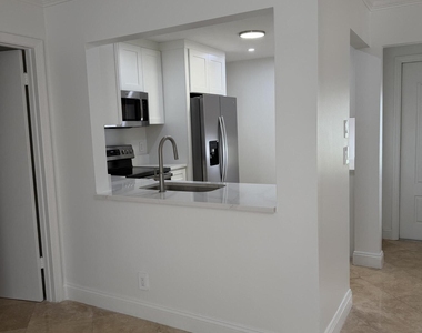 9209 Southampton Place - Photo Thumbnail 20