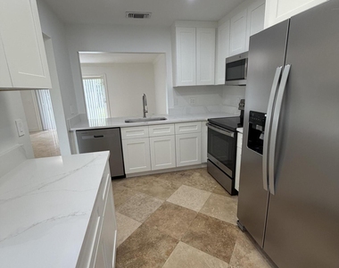 9209 Southampton Place - Photo Thumbnail 23