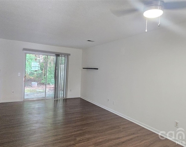 3109 Heathstead Place - Photo Thumbnail 4