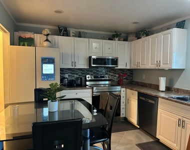 12737 Westhampton Circle - Photo Thumbnail 4