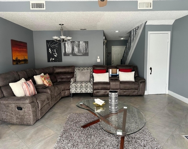 12737 Westhampton Circle - Photo Thumbnail 2