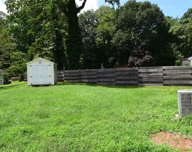 515 Kerr Street - Photo Thumbnail 25
