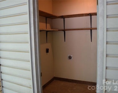 515 Kerr Street - Photo Thumbnail 22