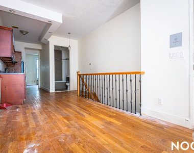 243 Irving Ave - Photo Thumbnail 7
