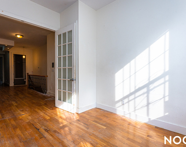 243 Irving Ave - Photo Thumbnail 12
