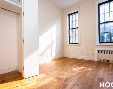 243 Irving Ave - Photo Thumbnail 10