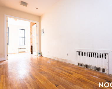 243 Irving Ave - Photo Thumbnail 8