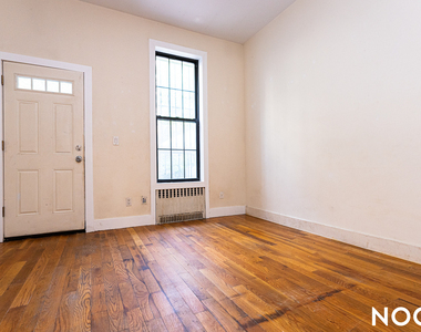 243 Irving Ave - Photo Thumbnail 13