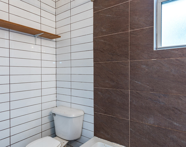252 Stockholm St - Photo Thumbnail 9