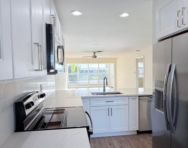 1340 Nw 18th Avenue - Photo Thumbnail 3