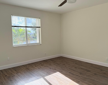 1340 Nw 18th Avenue - Photo Thumbnail 10