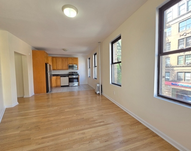 West 171st Street - Photo Thumbnail 1
