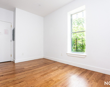 791 Sterling Pl - Photo Thumbnail 12