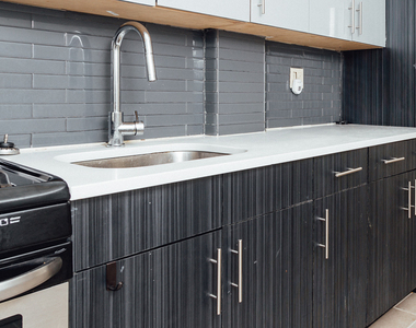 380 St Johns Pl - Photo Thumbnail 18