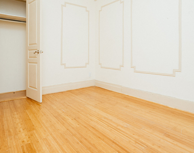 380 St Johns Pl - Photo Thumbnail 9